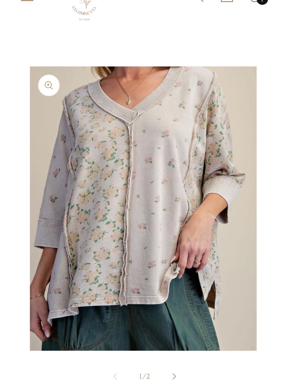 Relaxed Floral V-Neck Top - Gray
